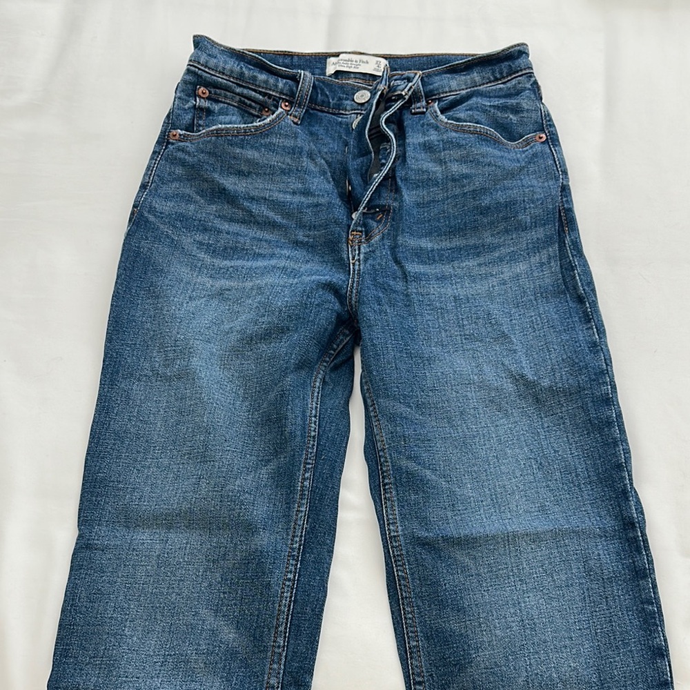 Abercrombie & Fitch Blue Relaxed Jeans High-Rise